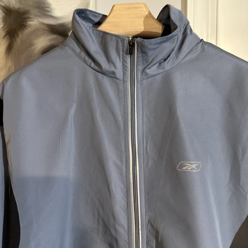 Reebok‎ Men's Athletic Lightweight Jacket Size Large Gray